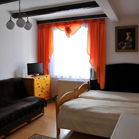 Gosciniec Zapiecek Hotel Stronie Slaskie Exterior photo