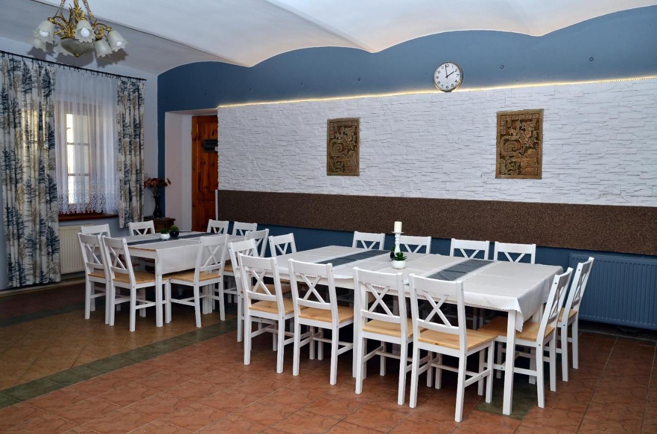 Gosciniec Zapiecek Hotel Stronie Slaskie Exterior photo